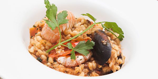 Fregola Sarda Con Frutti Di Mare E Datterini La Ricetta Di Petti